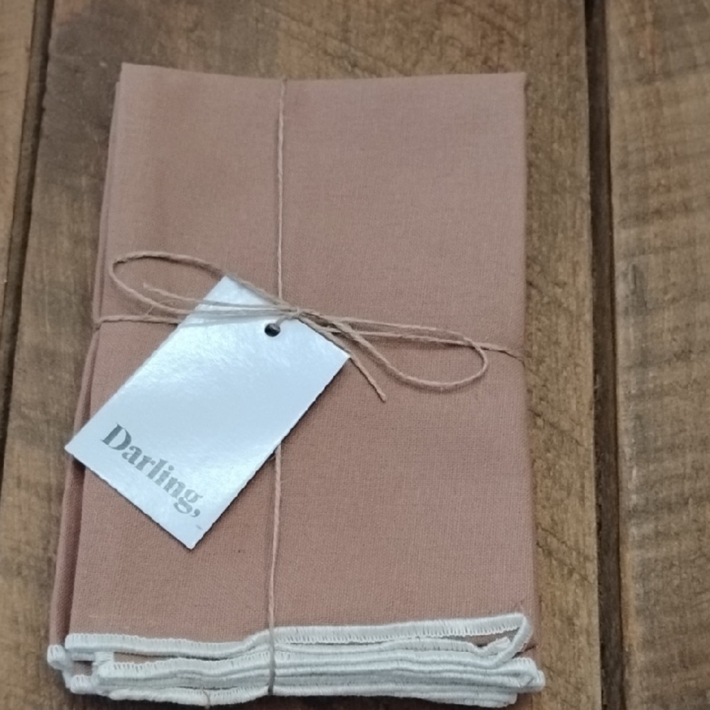 Darling Tan Dining Table Linens